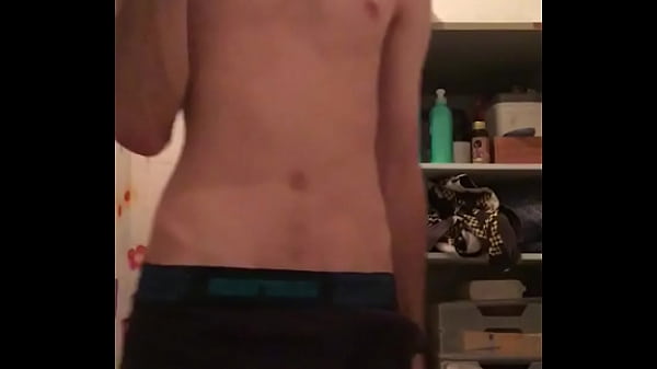 Pau duro na cueca 