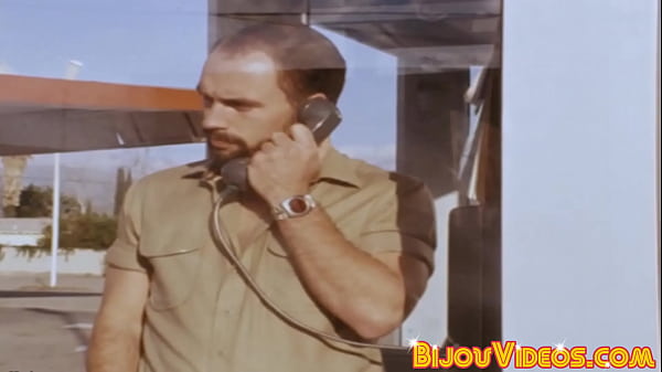 Gay dude cums while being ass fucked 