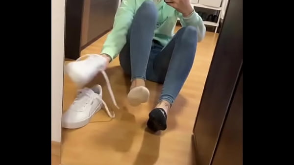 Do you want to smell my sweaty socks?&bull;Full video on OF! ?#socksfetisch #blacksocks #feet #fetish #feetworld ... 