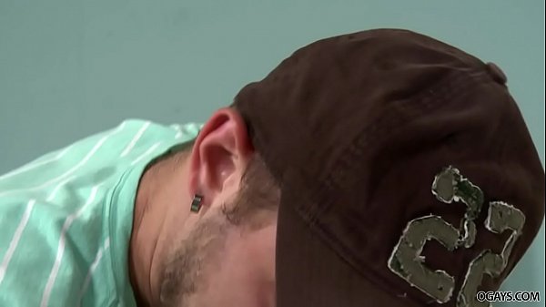 Play MP4 - Gay doctor