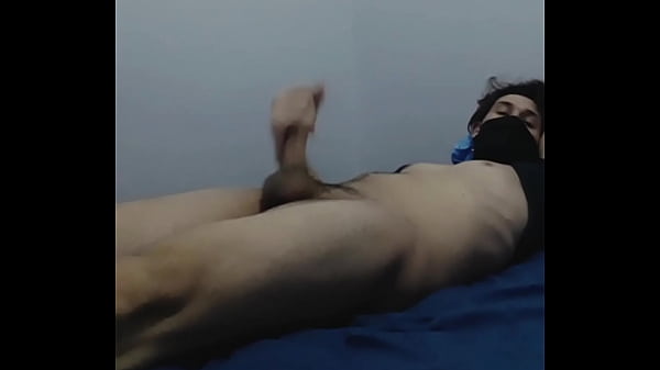 gozando sozinho em casa... 