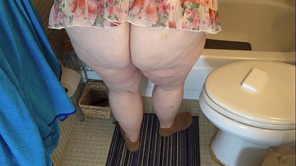 Play MP4 - Cleaning lady step into bathroom and showing her giant ass and pussy  close up &vert; big fat booty &vert; big natural tits milf  &vert; big boobs mature woman &vert; huge butt chubby plumper &vert; busty bbw ssbbw &vert; thick curvy white maid in mini dress &vert; best of Xvideos porn