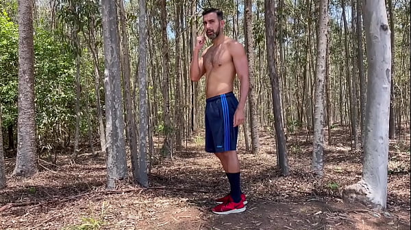 Play MP4 - Male Nude On the Road - 2022