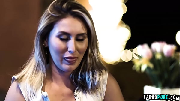 Attractive brunette server paige got double penetration