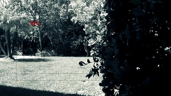 Nonton Outdoors In The Sun We Find Aubrey Adams Rubbing Herself And Fucking Too Sqf thumbnail