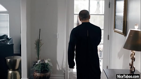 Hot big ass teen Gia Derza fucked so hard in ass_by priest after blowjob