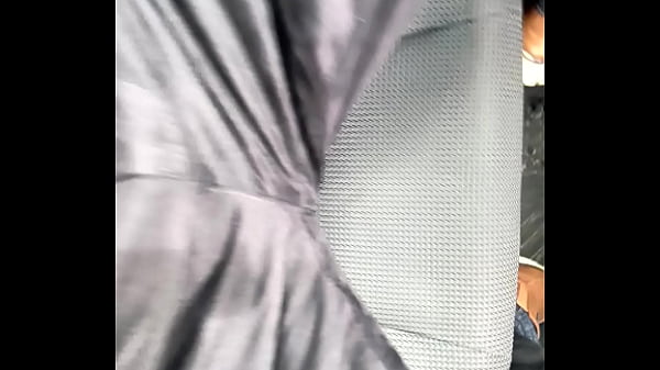 Play MP4 - Peeing in my pants