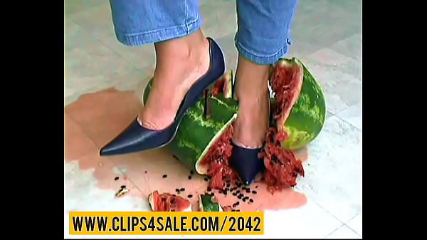 Tommy hilfiger spikes heels food crushing destuction 