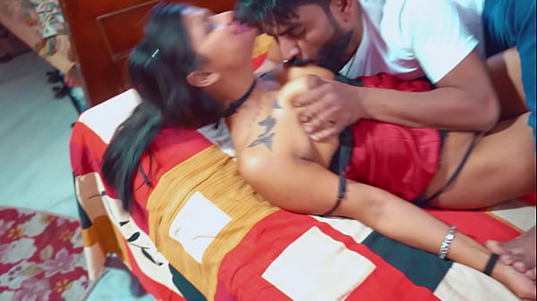 Play MP4 - Desi stepsister seduced by her stepbrother in the night