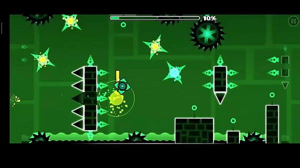 El pelicano picando con un pico de madera como en el maicra 