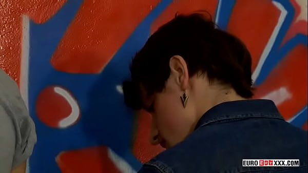 Play MP4 - Twinks Mickey Taylor and James Lain anal fuck after peeing