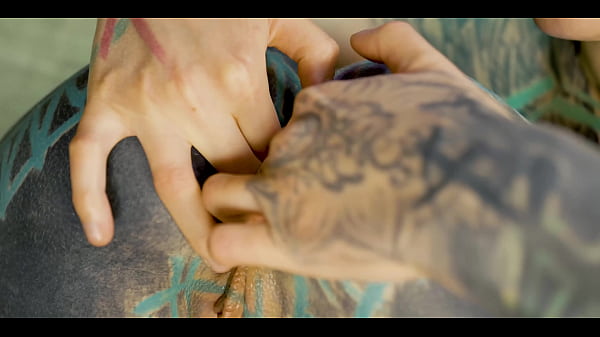 Nonton Alternative Teens Fuck With Tattoed Guy thumbnail