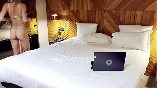 Nonton Deep Throat Bbc Pussy Fuck Spit Over My Body thumbnail