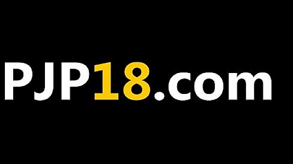 Blond babe fisting herself and gapping