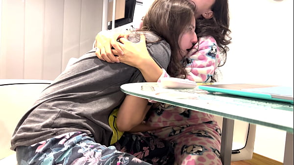 Play MP4 - Lesbianas reales&comma; teniendo sexo real&excl;&excl;