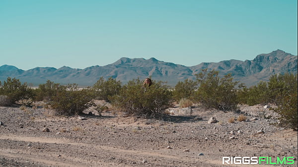 Nonton Tiffany Watson Facial Cum Covered In The Desert thumbnail