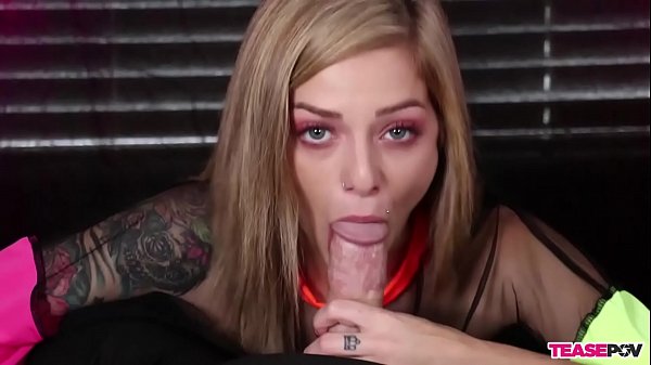 Toned Teen Roxy Ryder Goes Balls Deep thumbnail