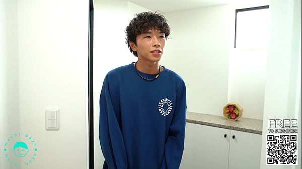 Play MP4 - Japanese Threesome Kissing Before Anal Sex