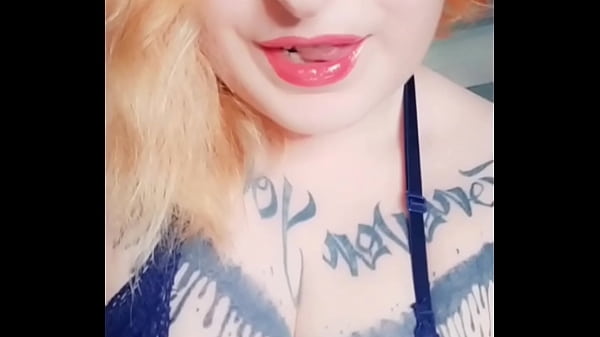 Estrella Steam Smiles While Looking At You thumbnail