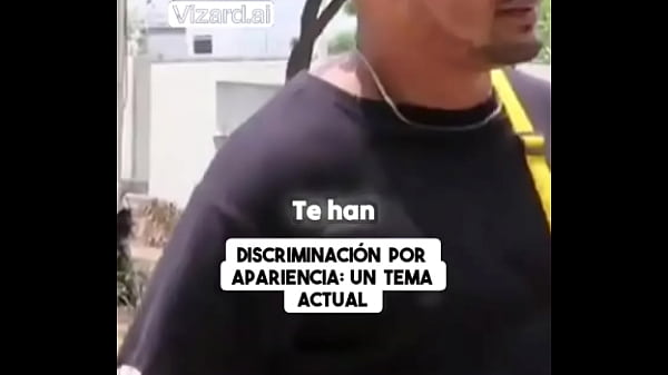 Nonton Discriminaci&oacute;n Por Apariencia: Un Tema Actual #elchicletv #historia #comunidad #atrevidoypegajoso #talento #chiclenotici ... thumbnail