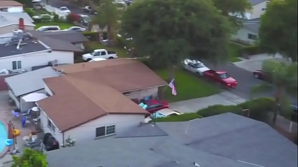 Play MP4 - 闲聊男人打洞洞