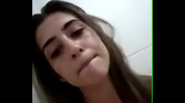 Play MP4 - Novinha se mostrando