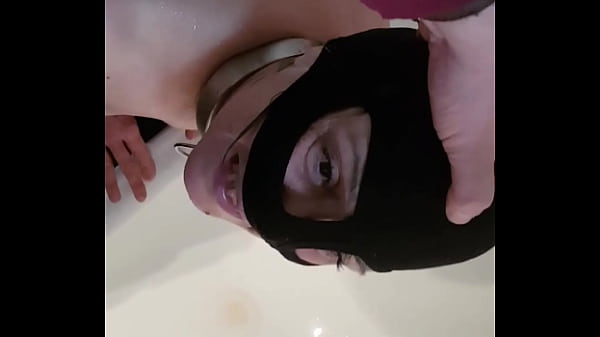 Esclave F La Pissotiere thumbnail