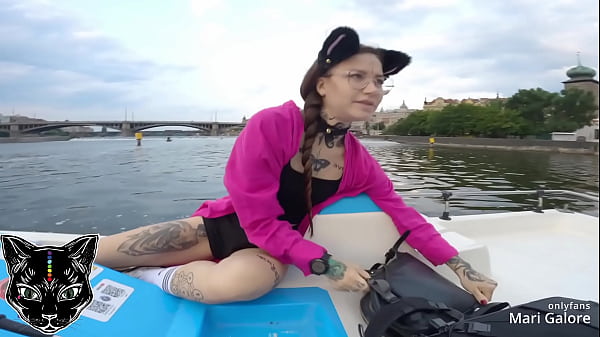 Horny StepSister likes to_suck everywhere