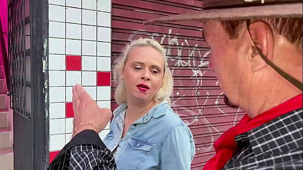 Play MP4 - Pai Da Andressa Urach Comendo Geral na casa de swing em Porto Alegre