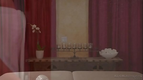 You_can go between my legs! ;) - Karlee Grey and Casey Ballerini