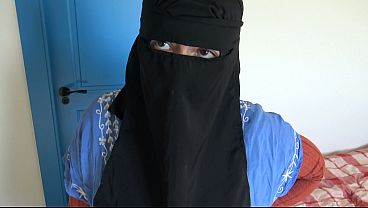 Cheap Turkish Whore Shows Her Hairy Pussy For Only $1 Dollar thumbnail