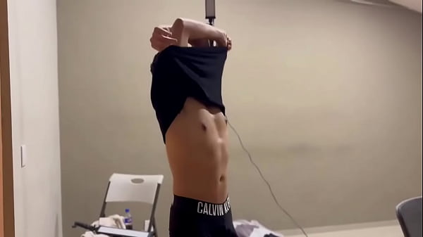 Ya tengo verificado mi canal de pornhub con qui&eacute;n creen que deber&iacute;a colaborar