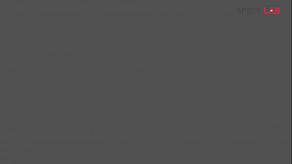 Nonton Curvy Brunette Looking To Enjoy thumbnail