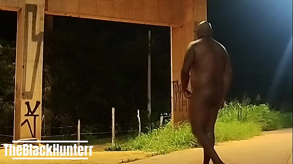 Play MP4 - Pelado na ciclovia de noite