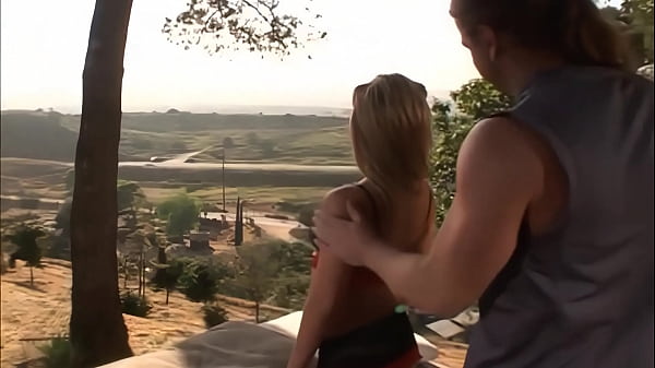 Nonton Courtney Simpson Is An Outdoor Cum Hole thumbnail