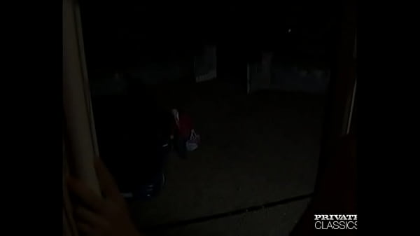 Nonton Edith And Gabriella Give A Warm Welcome thumbnail