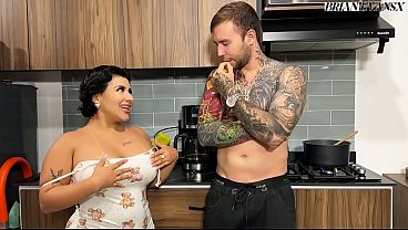 Nonton My Stepsister Can't Cook And I Feed Her My Dick - Naty Delgado & Brian Evansx thumbnail