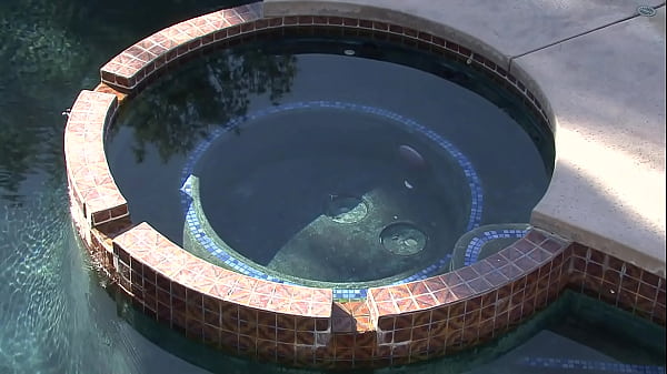 Nonton Chavon Taylor Mixes It Up By Taking It Up Her Butt Sometimes thumbnail