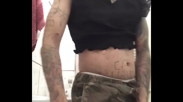 Play MP4 - Sexy punk tgirl