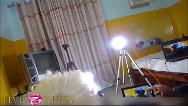 Femme &eacute;b&egrave;ne B&acirc;illonnement Et Vomir Sur Une Bite - Partie 9 thumbnail