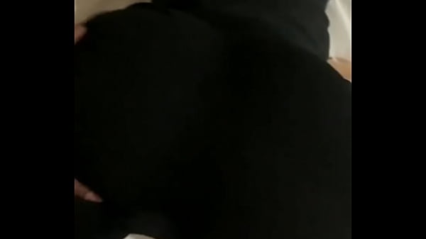 Jiggly booty