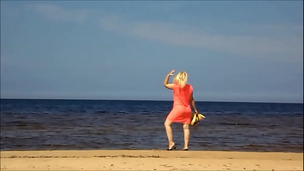 Big ass on a sunny day 