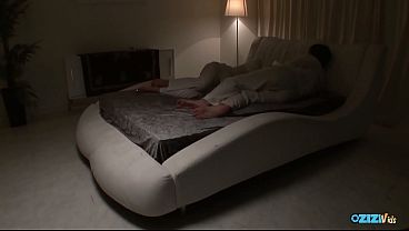 Nonton Hot Couple Start Fucking In Bed thumbnail