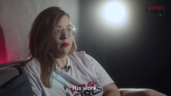 Play MP4 - Entrevista Rainbow witch falando sobre sua personagem Madalena