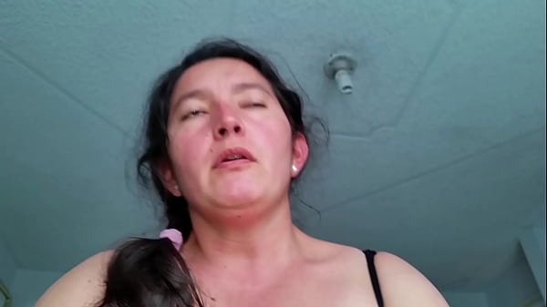 Play MP4 - Mi esposa carmen