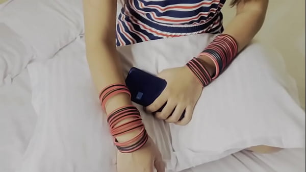 Play MP4 - Ex girlfriend ki shadi mein jaakar Ex ki friends ko apane ex ki room mein pani dena ke bahane me choda with hindi Audio