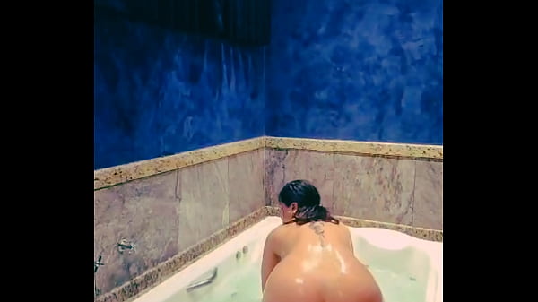 Play MP4 - Mc e DJ Panteta faz set pra te seduzir fica peladinha se exibe bemsexy