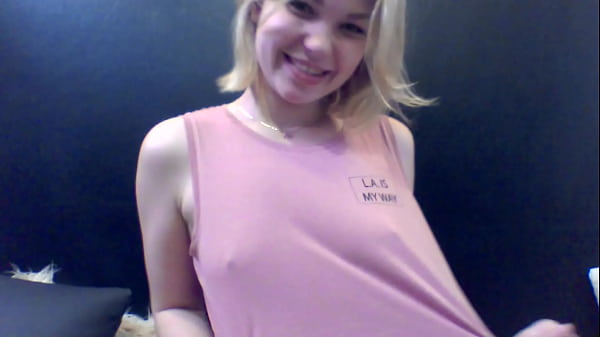 Cute Stepdaughter On Amateur Webcam thumbnail