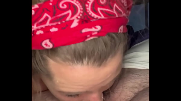 Young Slut Gets On Her Knees In Public To Take A Facial After She Deepthroats A Cock thumbnail