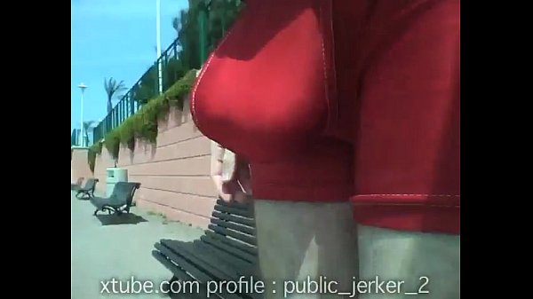 big bulge gay exhibitionist